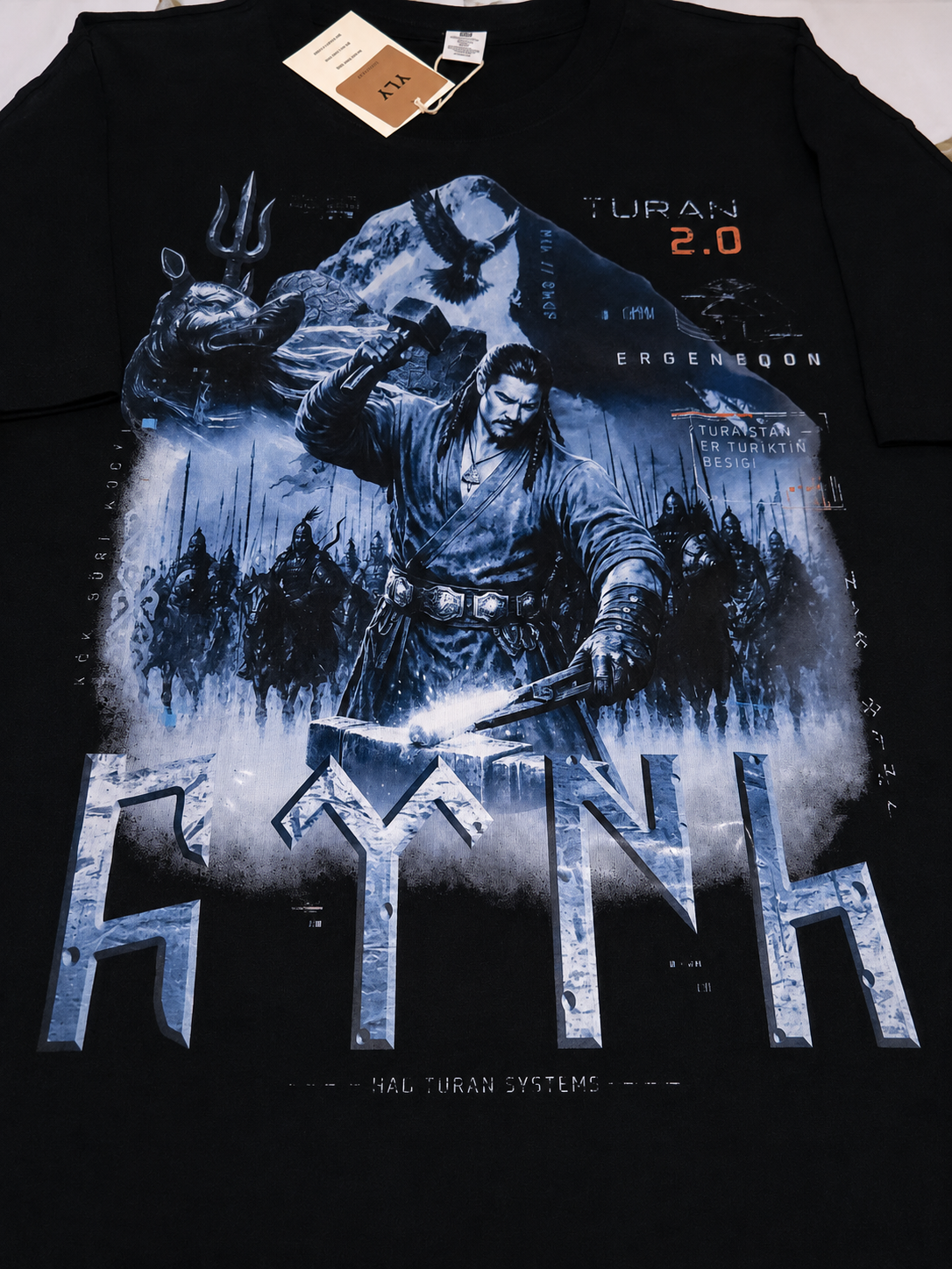 TURAN 2.0 футболкасының нақты фотосуреті — алдыңғы көрініс, 3-фото